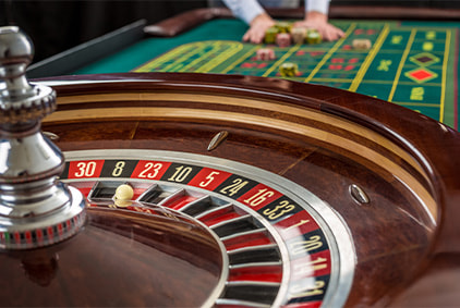 Picture of a roulette wheel and betting table